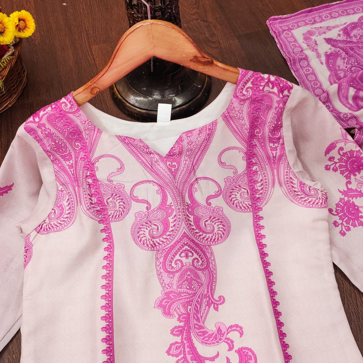 Elegant Pink & White Digital Printed Salwar Kameez Set with Lace Detailing