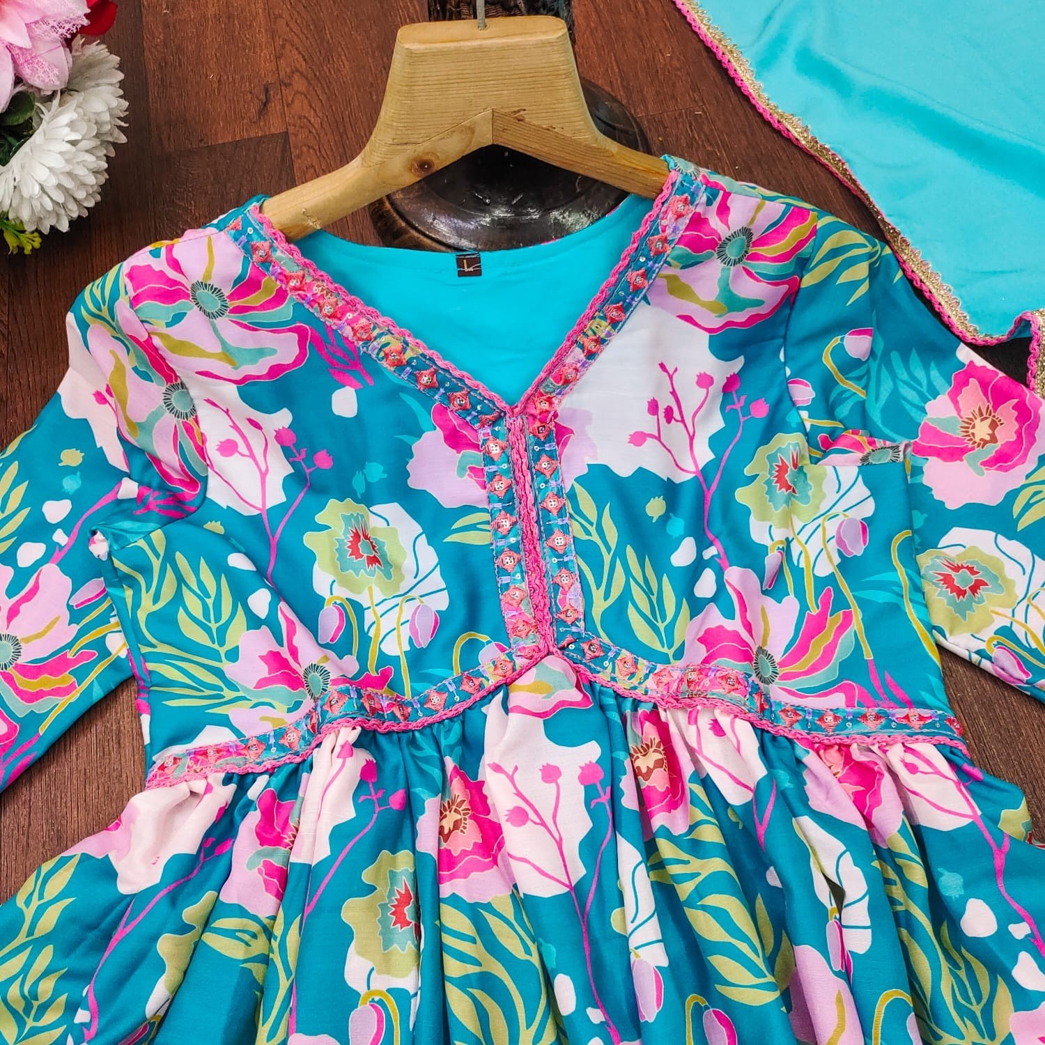 Elegant Floral Printed Salwar Kameez with Dupatta – Sky Blue