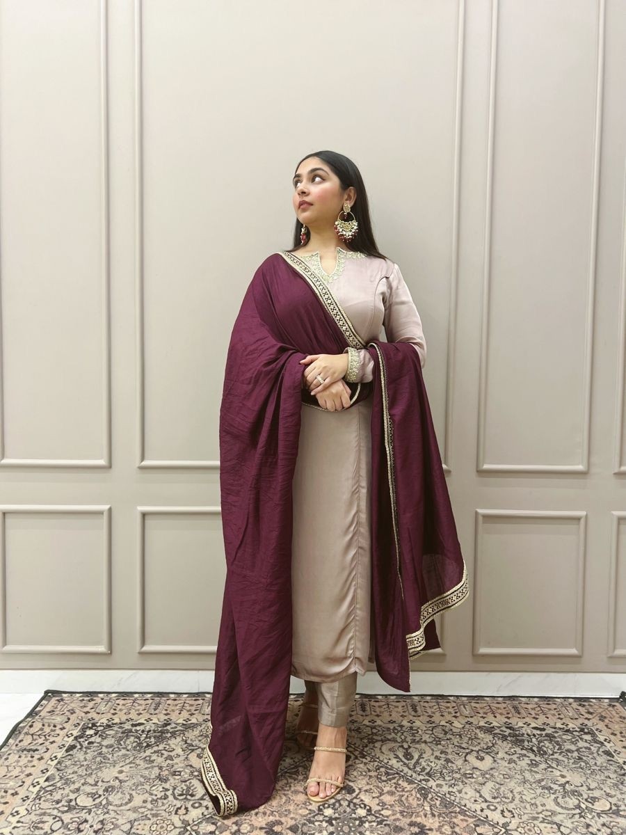  Elegant Foil Print Reyon Salwar Kameez