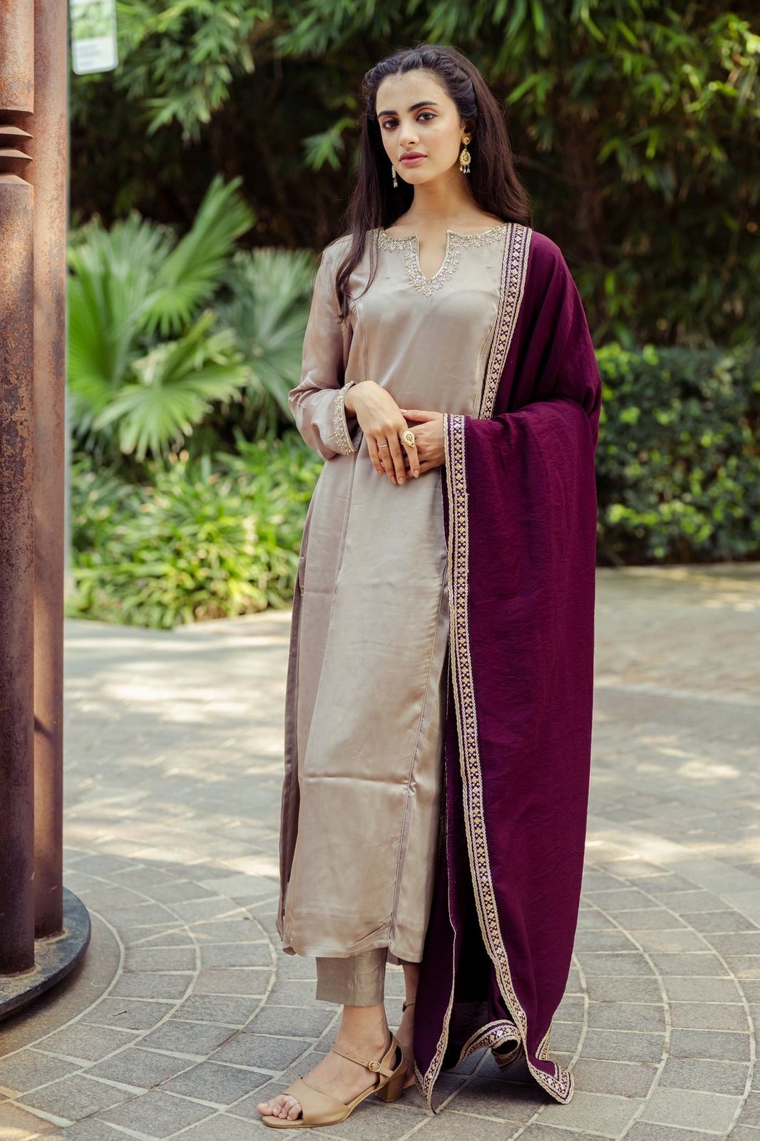  Elegant Foil Print Reyon Salwar Kameez
